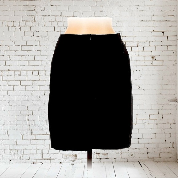 Akris Casual Skirt - Picture 2 of 2
